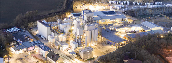 Aerial view of the quarry and plant in Azendorf
